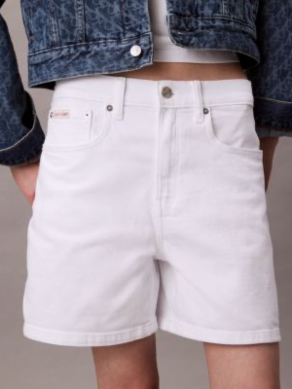 Calvin Klein Jeans Cotton High-Rise Denim Shorts in White Size 12